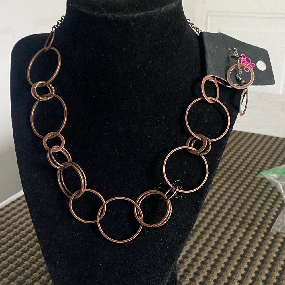 paparazzi Copper-Tone Linked Circle Necklace